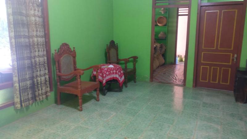 Adji Homestay by ZUZU