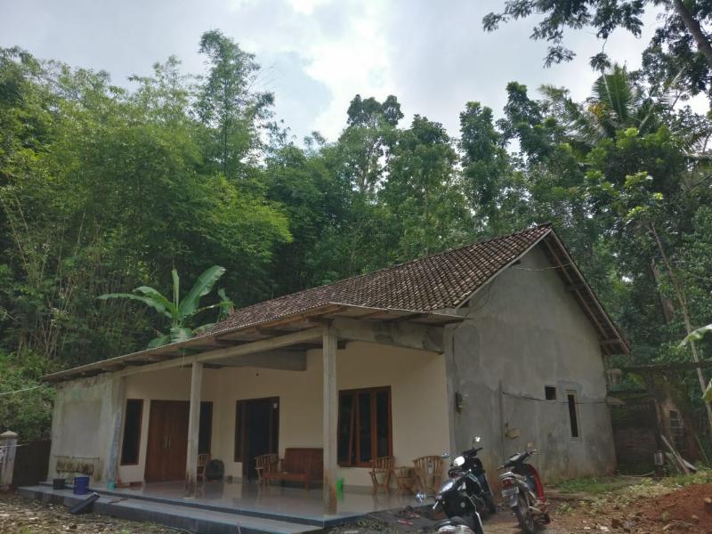 Andesta Homestay by ZUZU