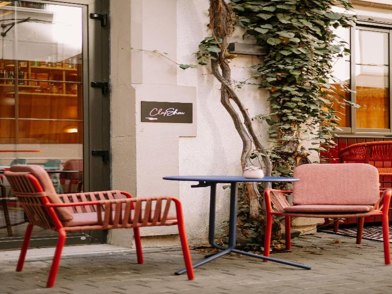 Clap Clap Hotel image