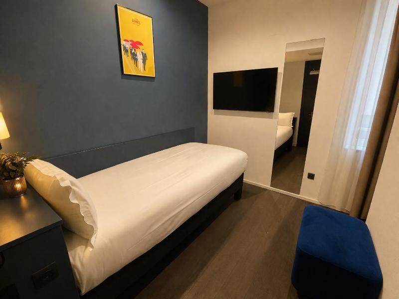 Clap Clap Hotel image