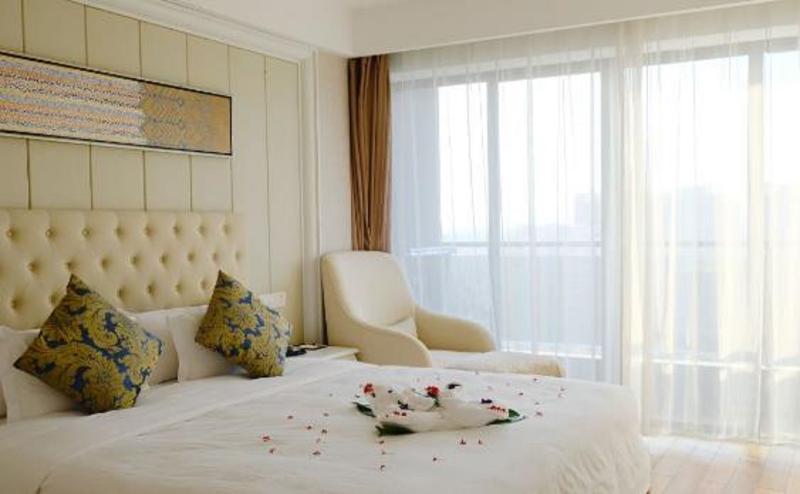 Wyndham Garden Lingshui image