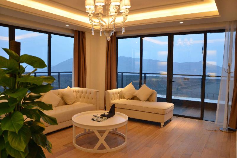 Wyndham Garden Lingshui image