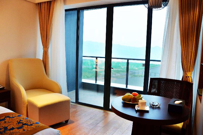 Wyndham Garden Lingshui image
