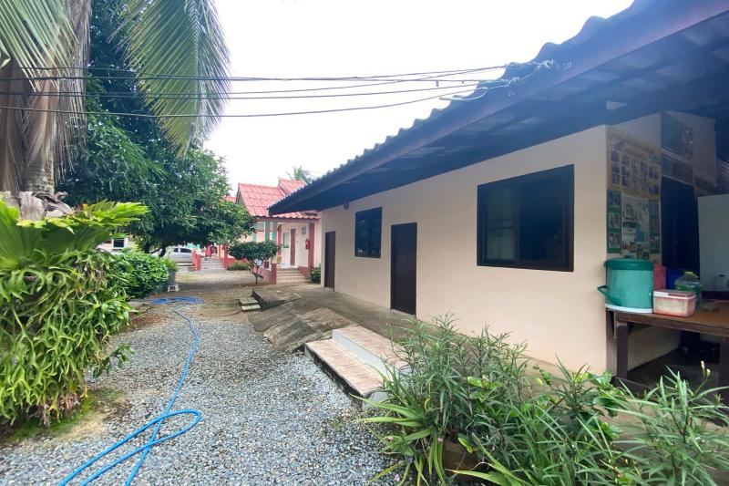 Lung Chaloem Bangalow — main photo