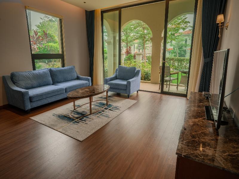 Wyndham Sky Lake Resort and Villas image