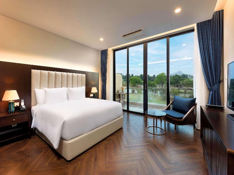Wyndham Sky Lake Resort and Villas image