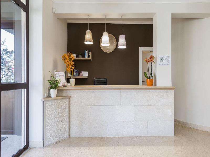 Villa Nina Apartments image