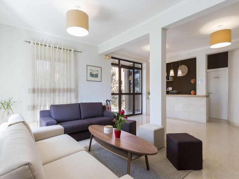Villa Nina Apartments image