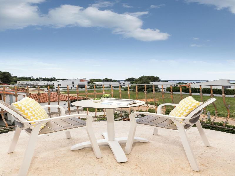 Villa Nina Apartments image