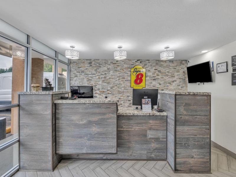 Super 8 by Wyndham Morganton image