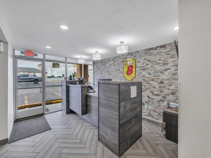 Super 8 by Wyndham Morganton image