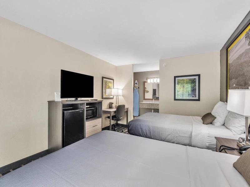 Super 8 by Wyndham Morganton image