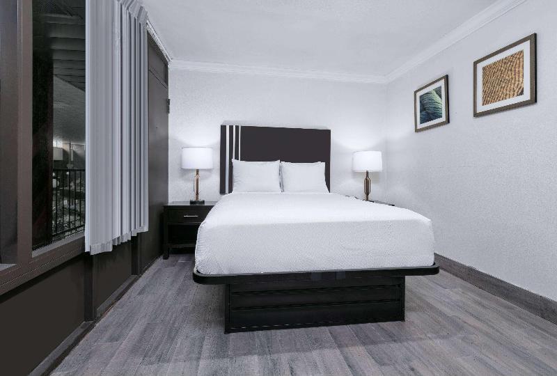 Ramada by Wyndham Diamondhead I-10/Gulfport image