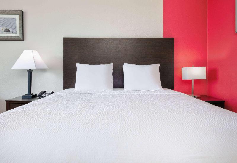 Ramada by Wyndham Diamondhead I-10/Gulfport image