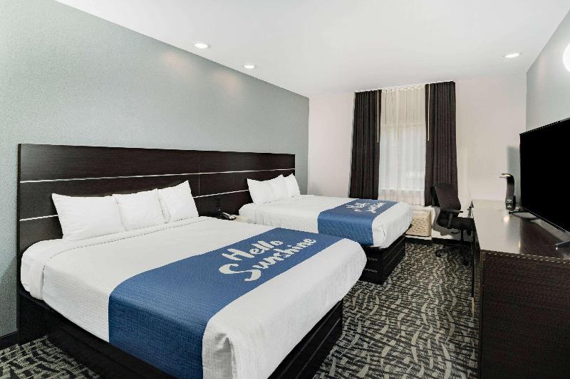 Days Inn & Suites Horn Lake / Graceland Area image