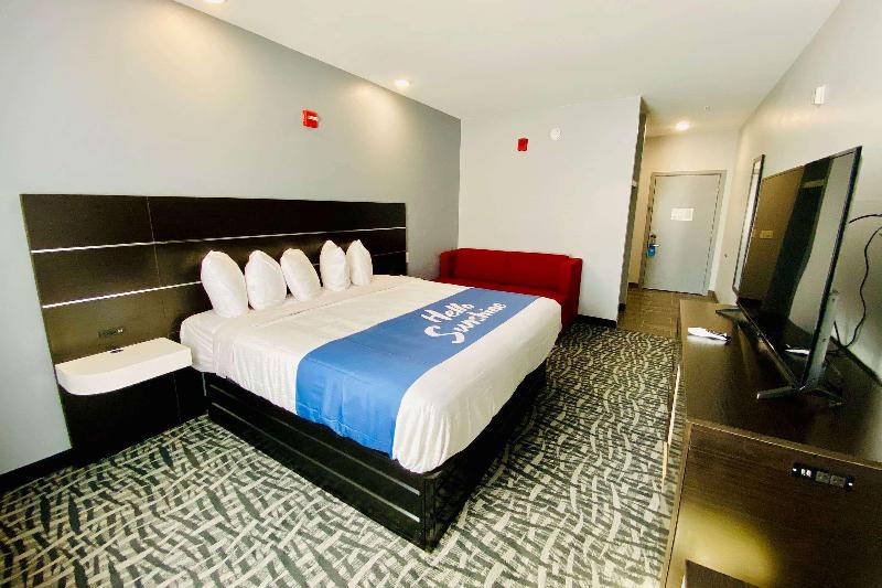 Days Inn & Suites Horn Lake / Graceland Area image
