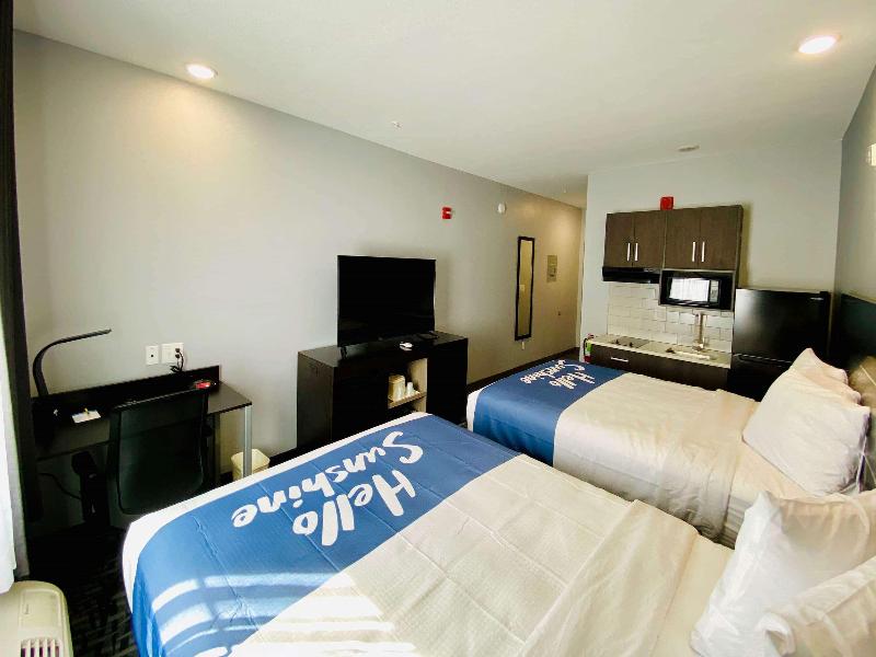 Days Inn & Suites Horn Lake / Graceland Area image