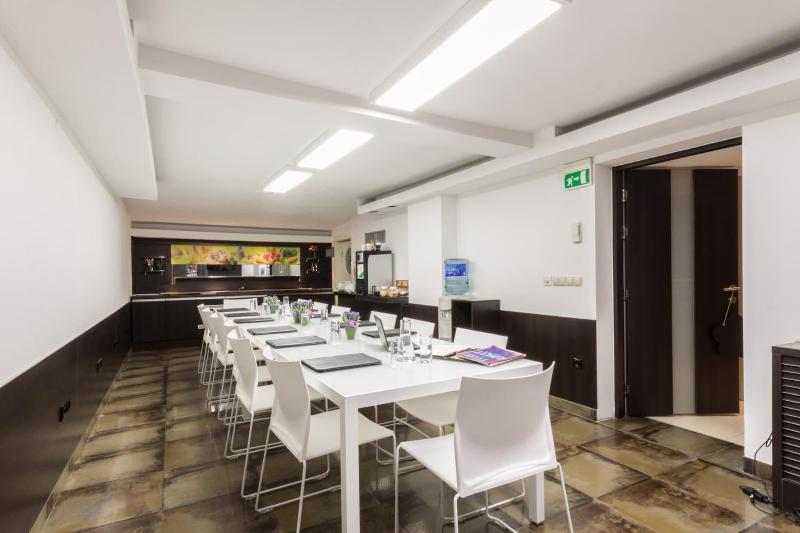 City Boutique Hotel image