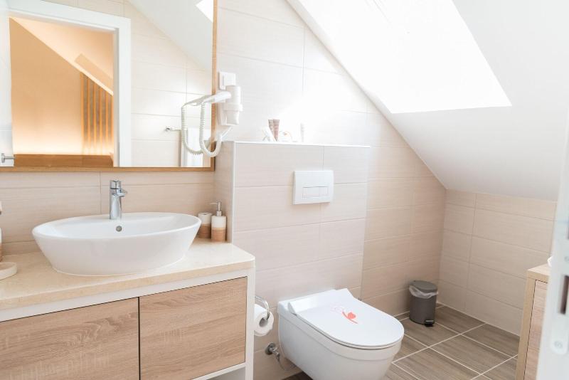 City Boutique Hotel image