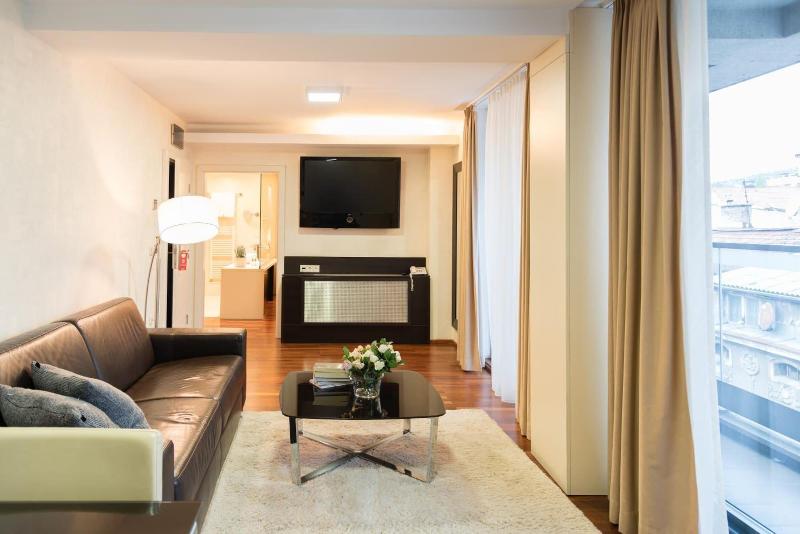 City Boutique Hotel image