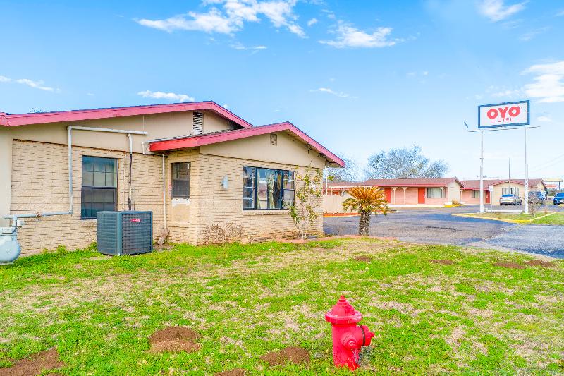 Capital O Hotel Beeville -US 181 image