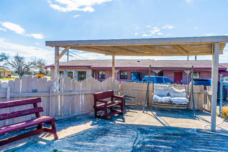 Capital O Hotel Beeville -US 181 image