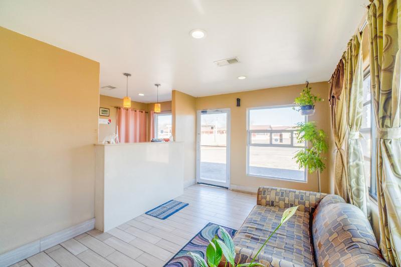 Capital O Hotel Beeville -US 181 image
