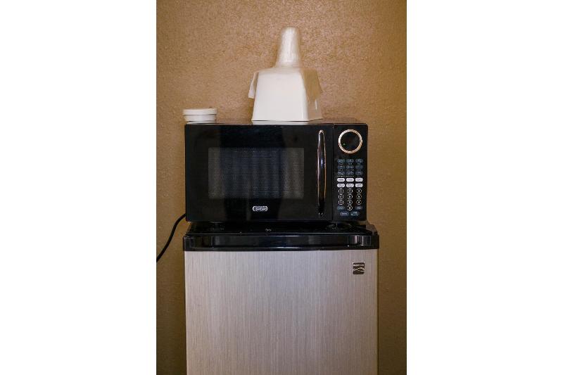 Capital O Hotel Beeville -US 181 image