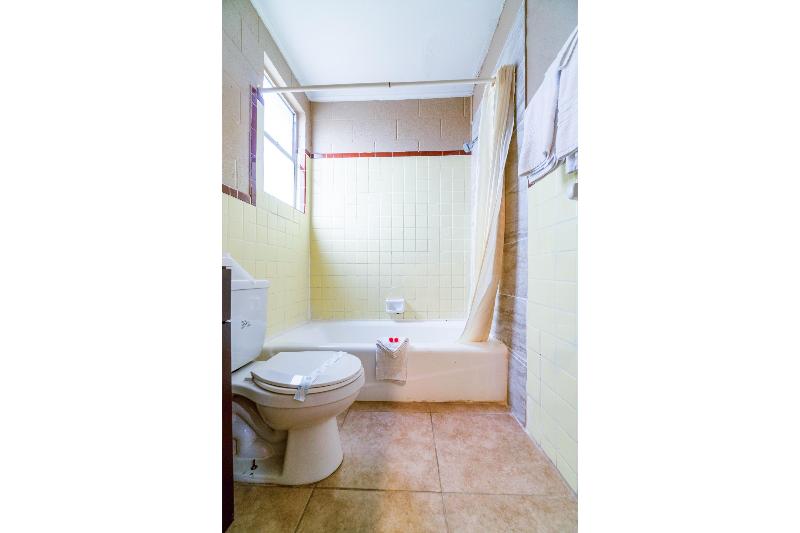 Capital O Hotel Beeville -US 181 image