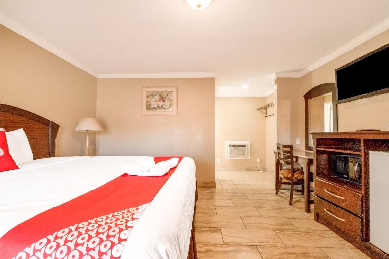 Capital O Hotel Beeville -US 181 image