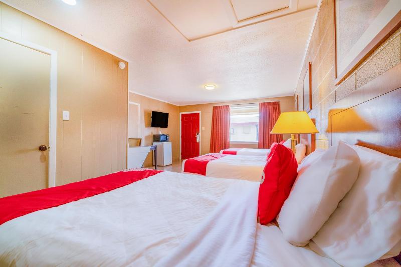 Capital O Hotel Beeville -US 181 image