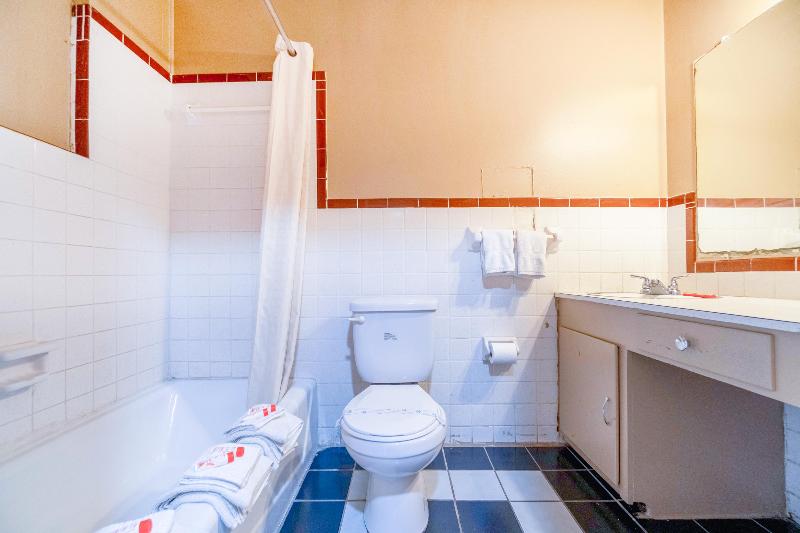 Capital O Hotel Beeville -US 181 image