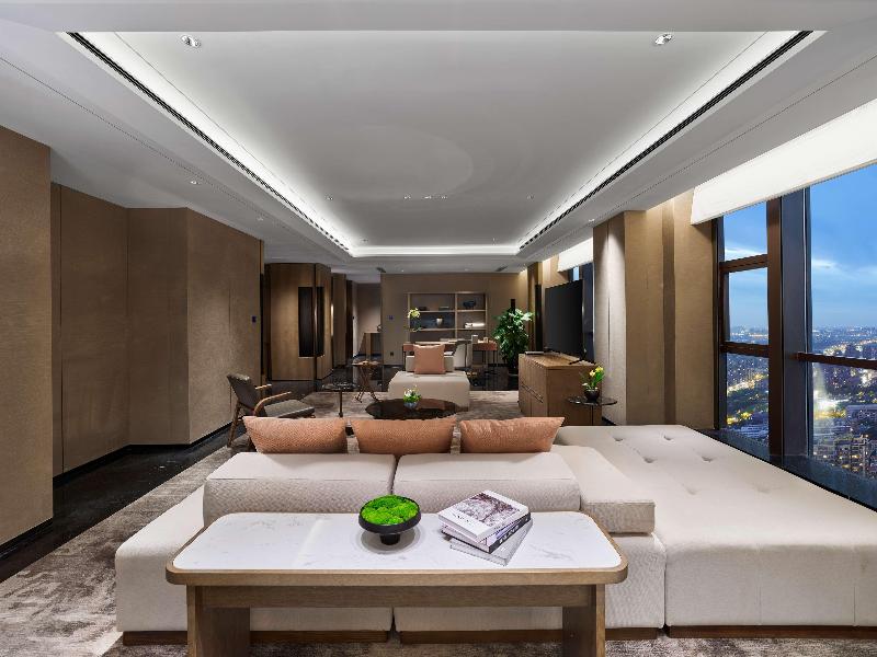 Hilton Jiaxing image
