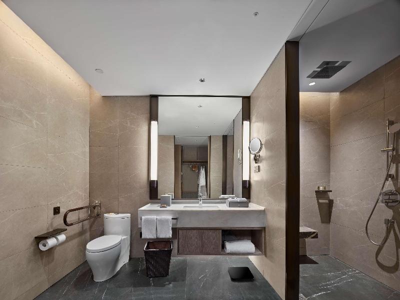 Hilton Jiaxing image