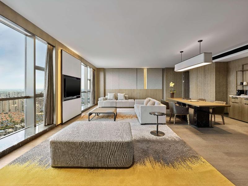 Hilton Jiaxing image