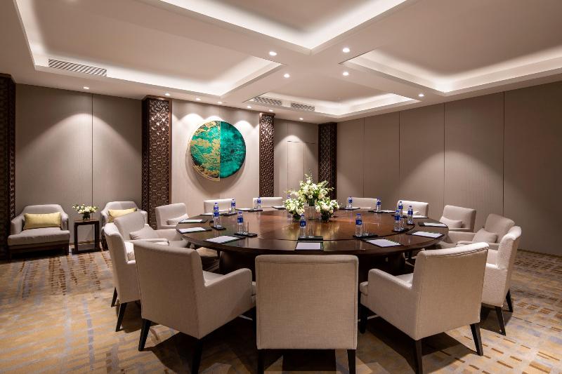 Holiday Inn Chengde Park View image