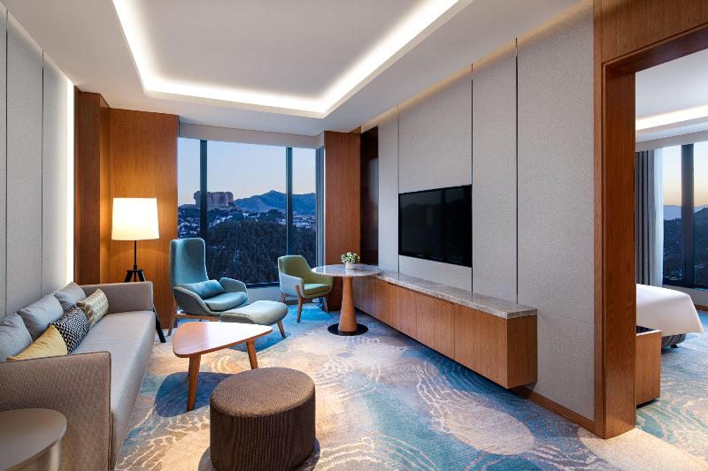 Holiday Inn Chengde Park View image