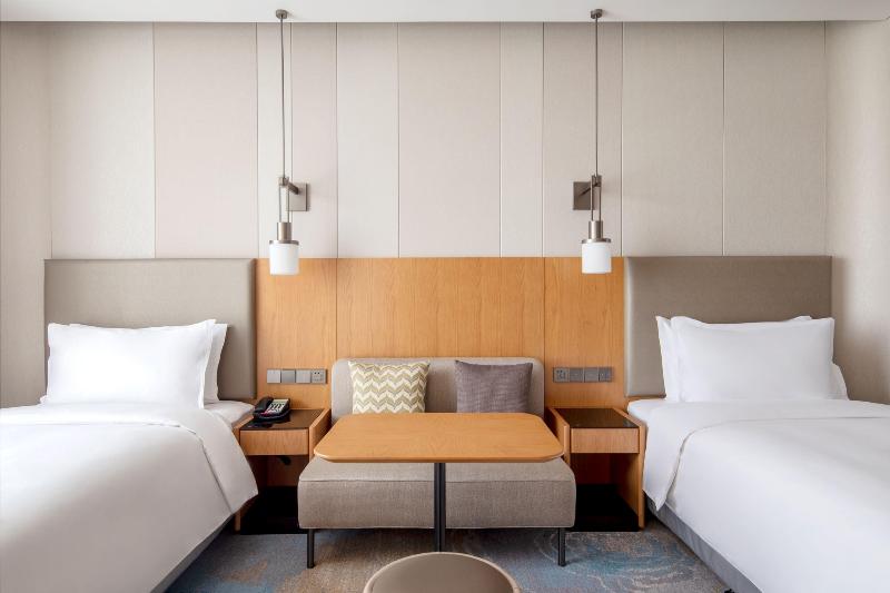 Holiday Inn Chengde Park View image