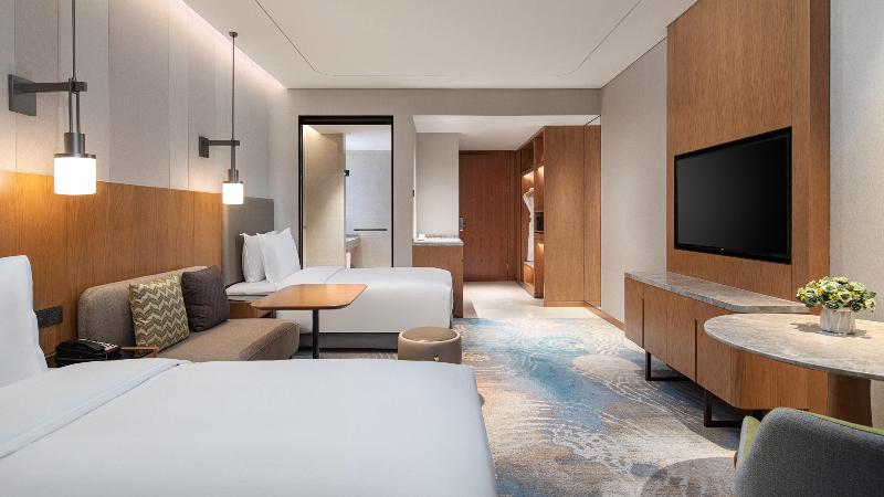 Holiday Inn Chengde Park View image