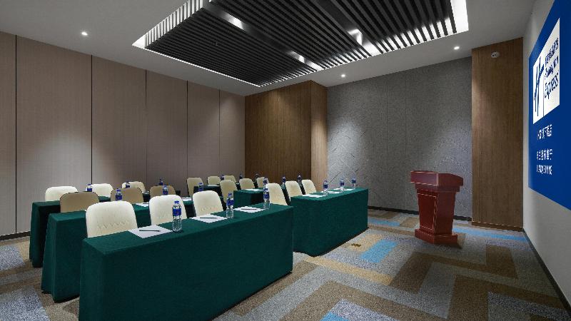Holiday Inn Express Ulanqab Jining image