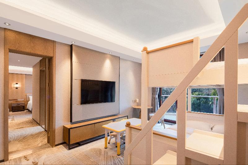 Crowne Plaza Zhoushan Seaview image