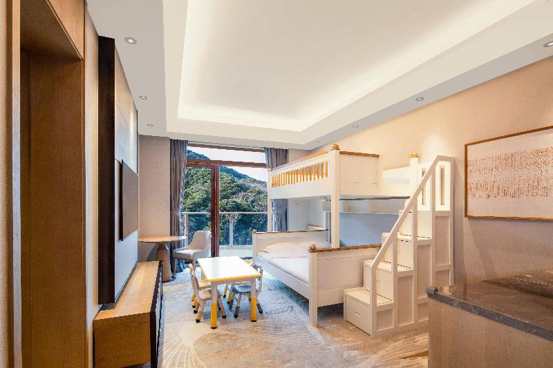 Crowne Plaza Zhoushan Seaview image