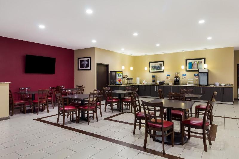 Red Roof Inn Lake Jackson image