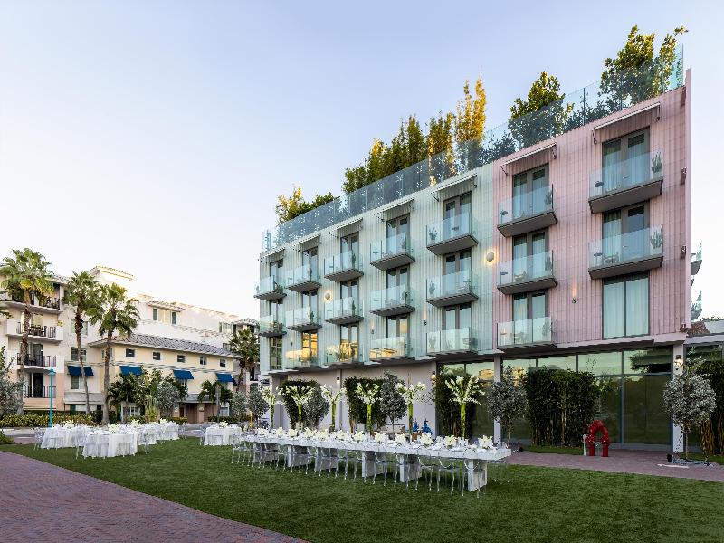 The Ray Hotel Delray Beach Curio Collection By Hil image