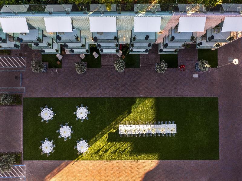 The Ray Hotel Delray Beach Curio Collection By Hil image
