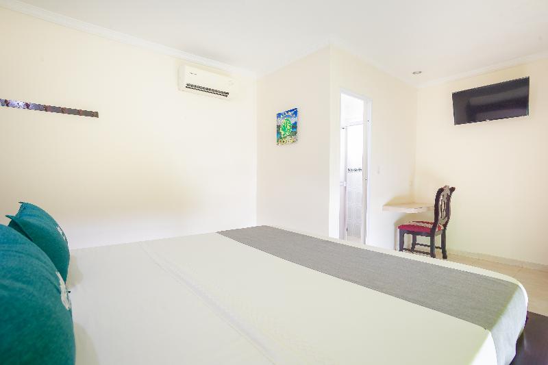 Hotel Calarca N° 1 image