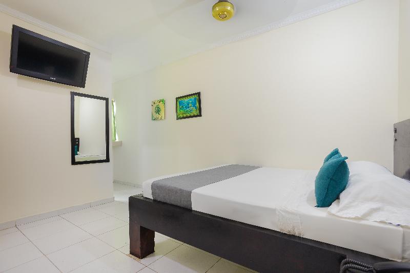 Hotel Calarca N° 1 image