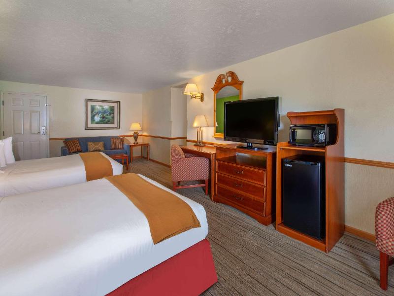 Apple Tree Inn, Surestay Collection By Bw image