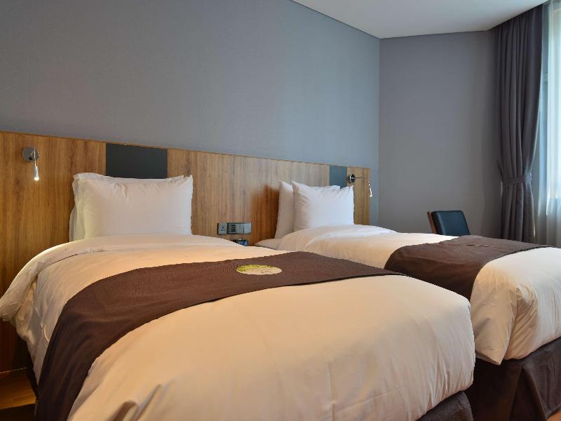 Best Western Plus Hotel Sejong image