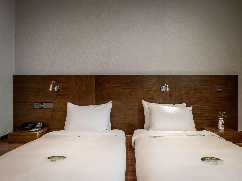Best Western Plus Hotel Sejong image